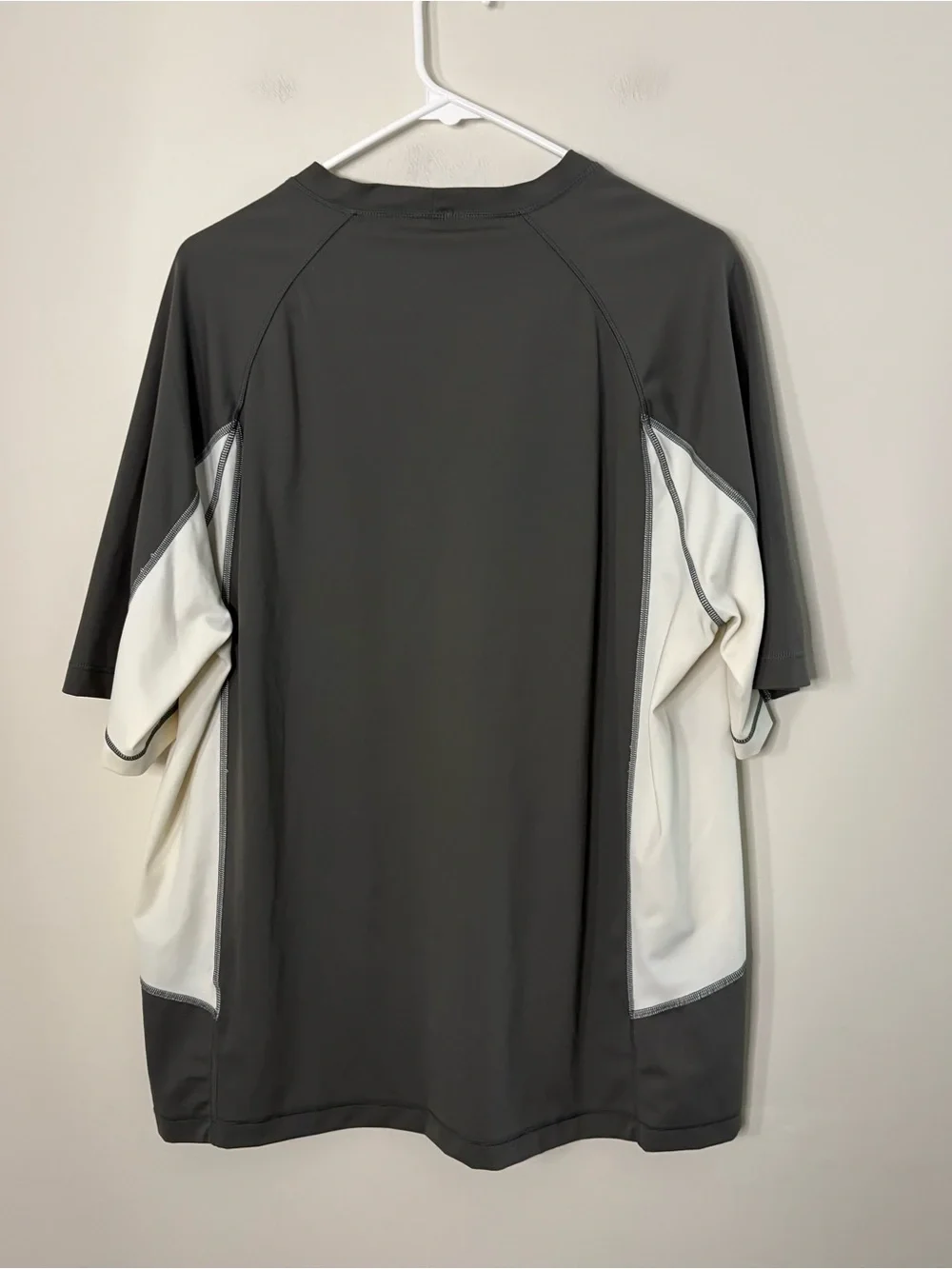 Lands Ends Men’s XL 46-48 Top Swim Casual Workout Beige Tan Vacation Nylon